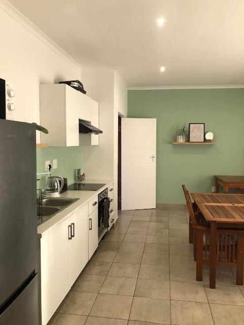 Danville Forest Guest House & Apartments Durban Exteriör bild