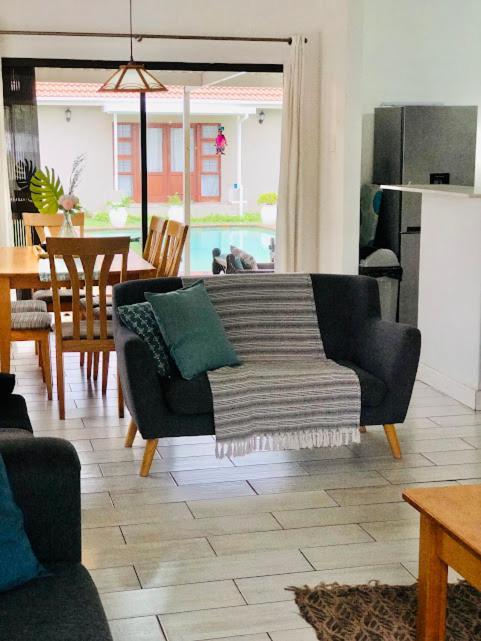 Danville Forest Guest House & Apartments Durban Exteriör bild