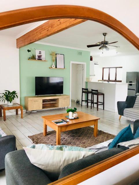 Danville Forest Guest House & Apartments Durban Exteriör bild